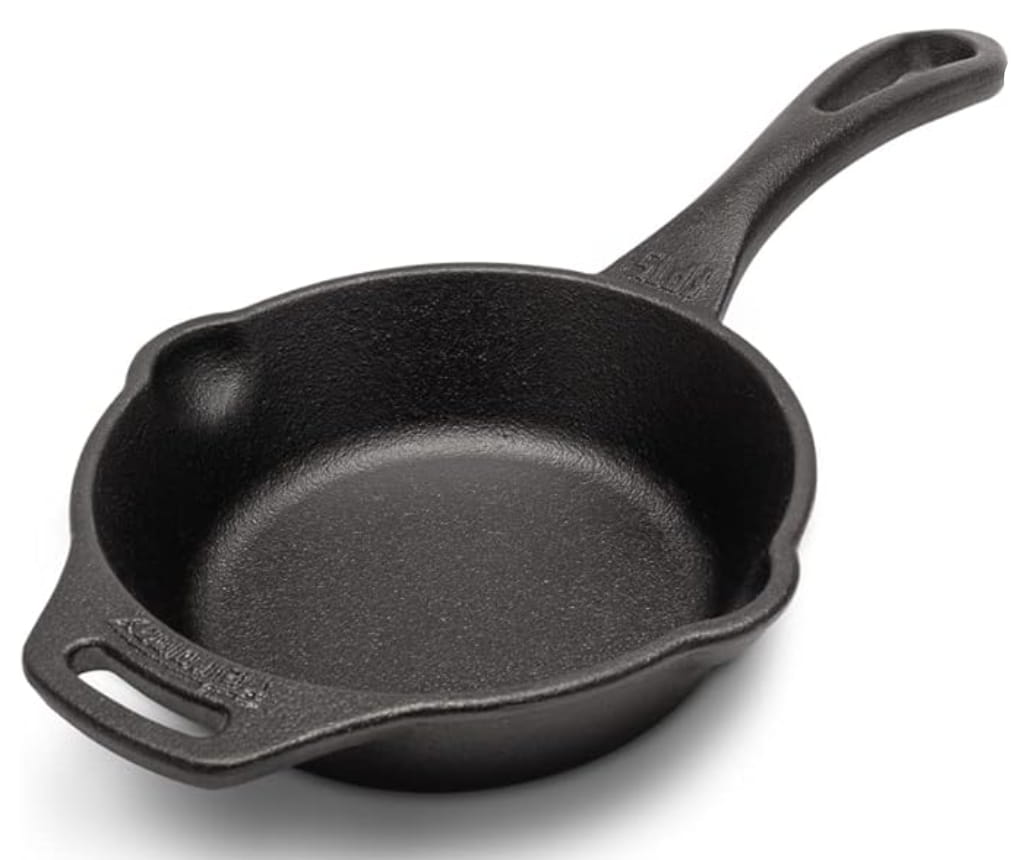 Petromax Sartén de Hierro Fundido para Fuego y Camping (15 cm)